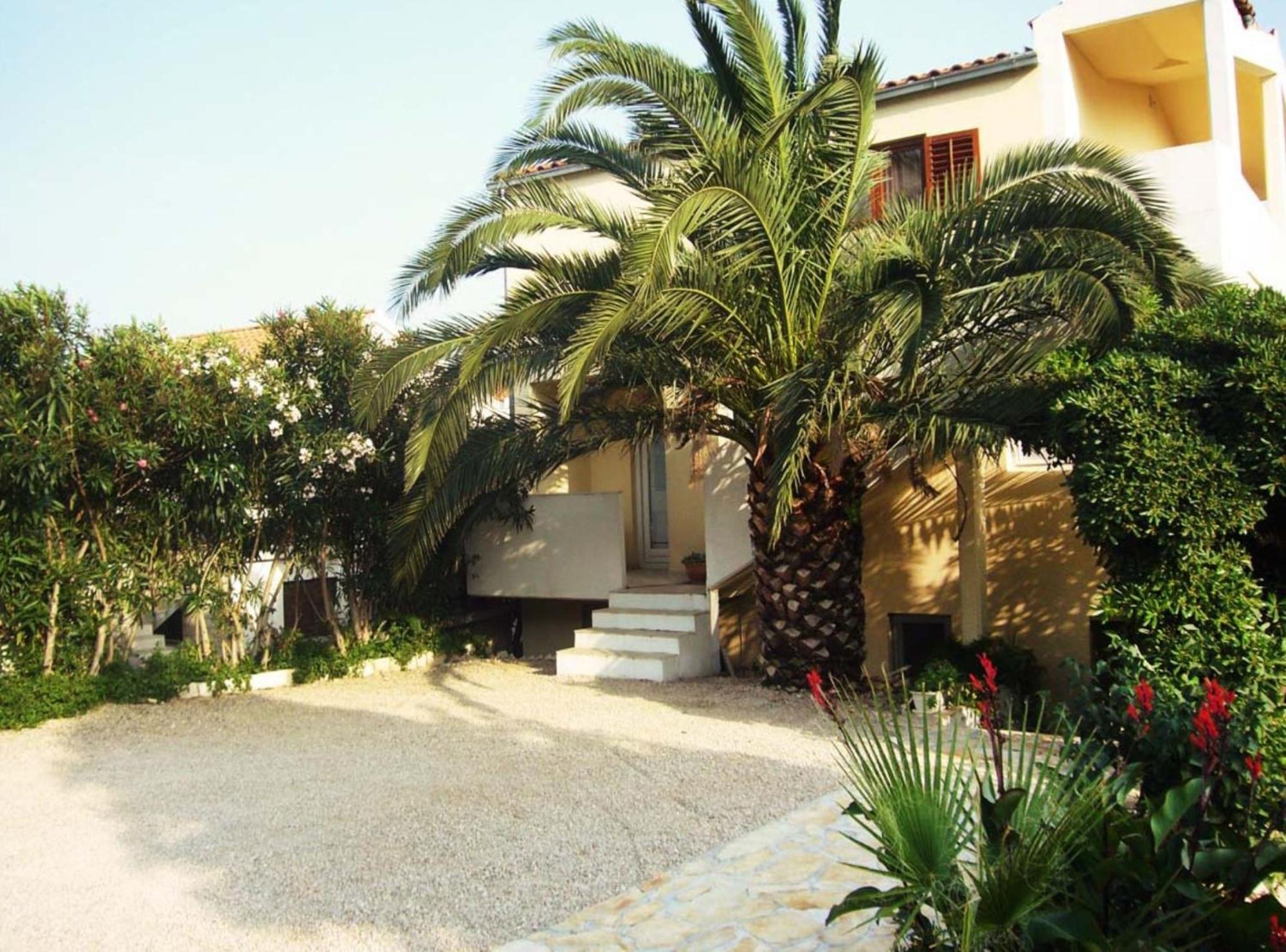 Antonio Apartment